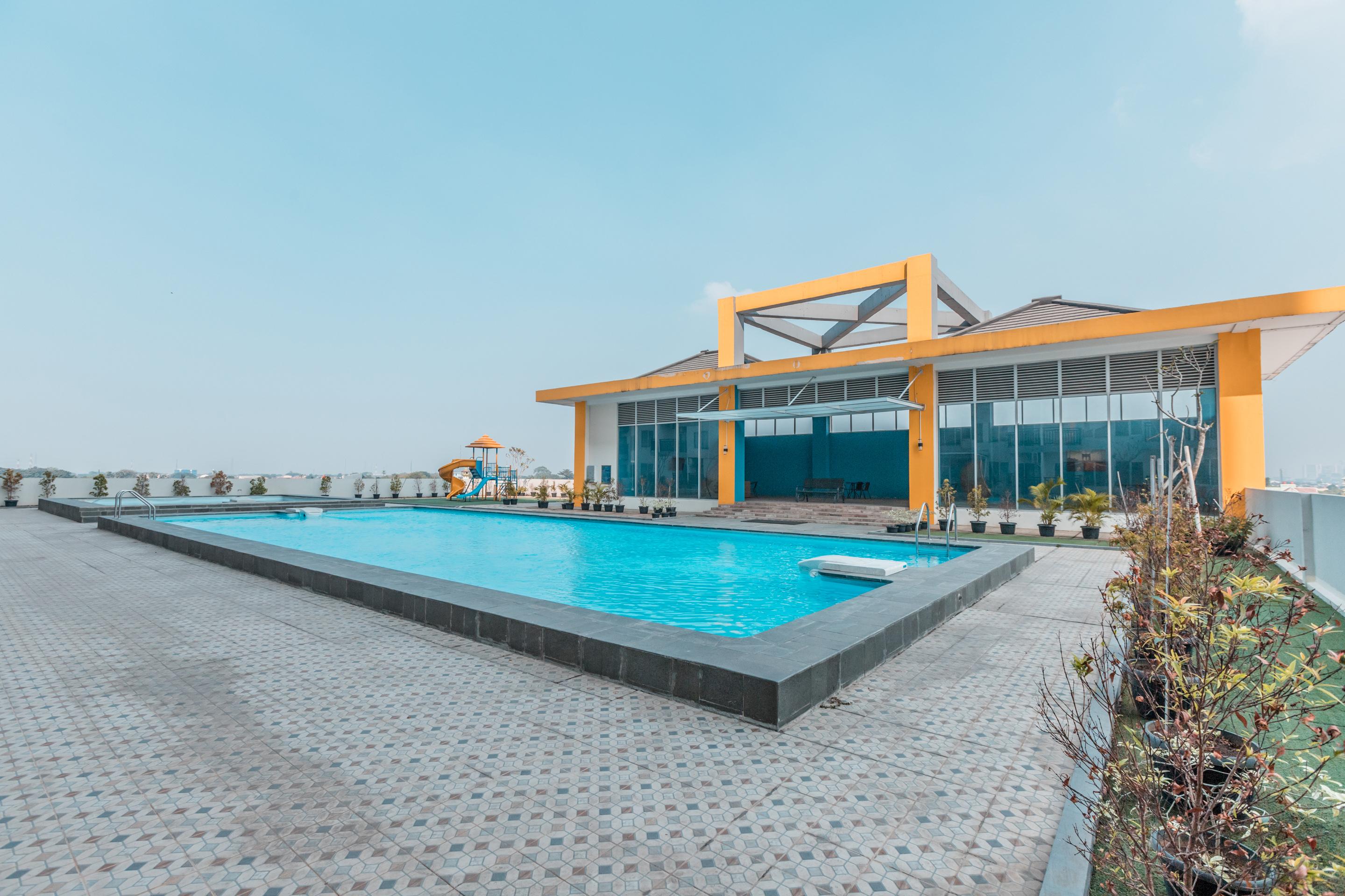 Oyo Flagship 766 Prima Orchard Hotel Bekasi Exterior photo