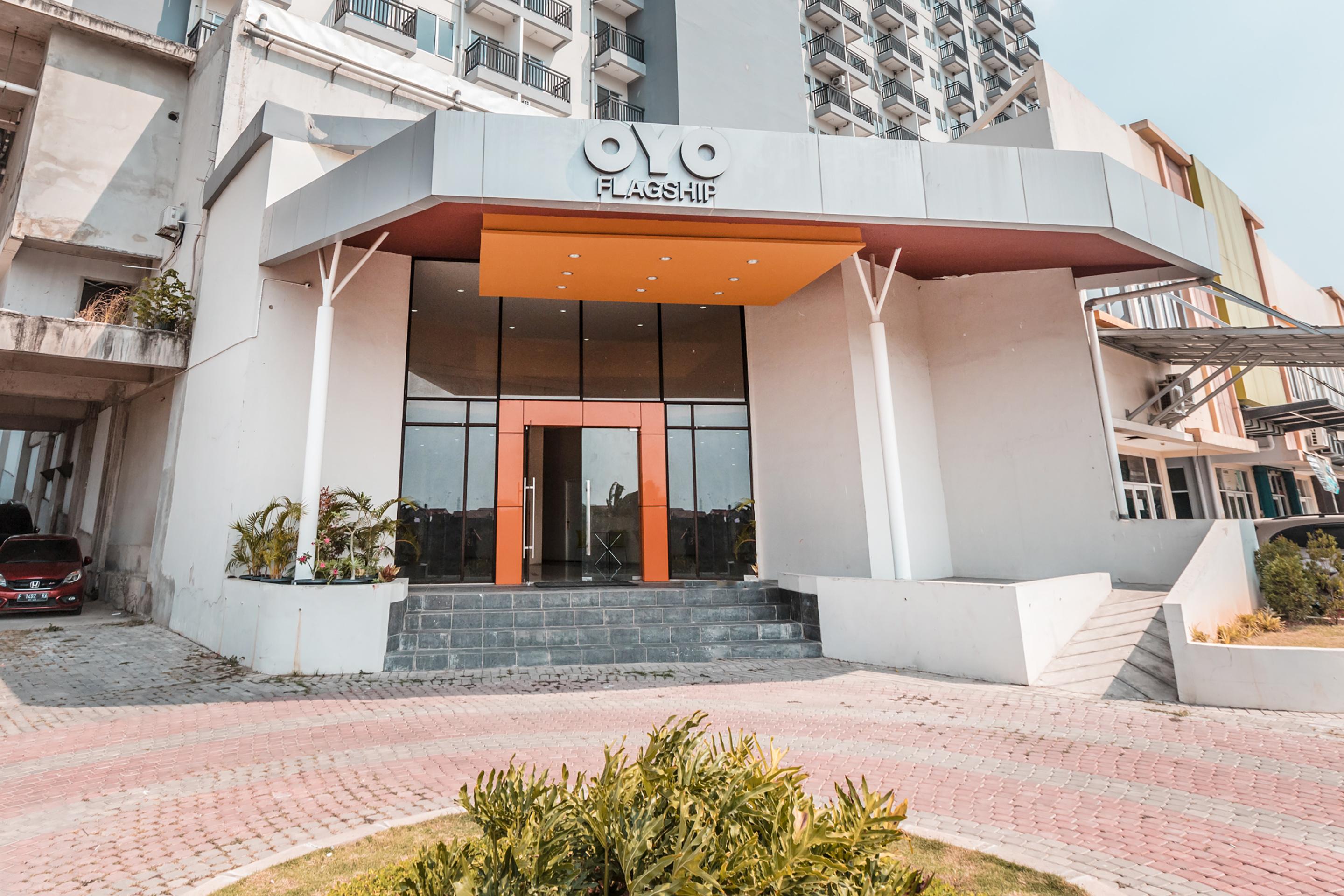 Oyo Flagship 766 Prima Orchard Hotel Bekasi Exterior photo